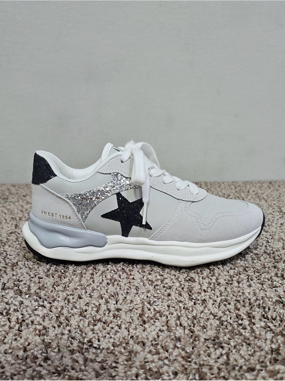 Vintage Havana White & Silver Star Accent Women's Trainer